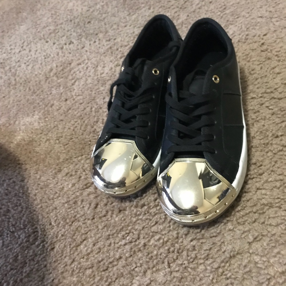 Aldo canvas with gold toe